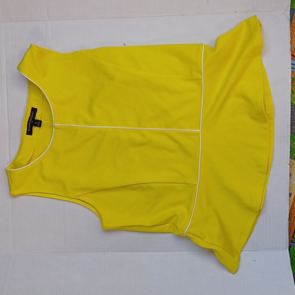 BANANA REPUBLIC YELLOW BLOUSE SMALL